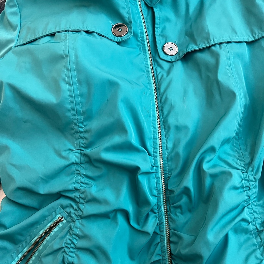 Aqua Color Jacket - Picture 3 of 8